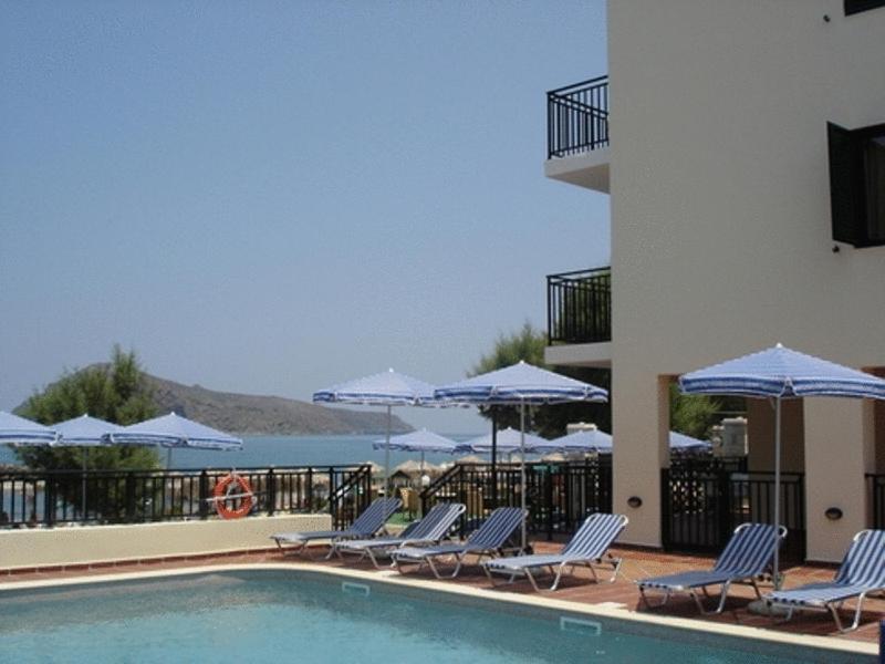 Margarita Beach Hotel Agia Marina Екстериор снимка